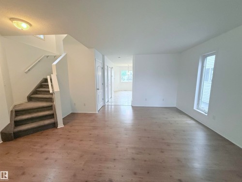 1920 37 Avenue, Edmonton, AB 