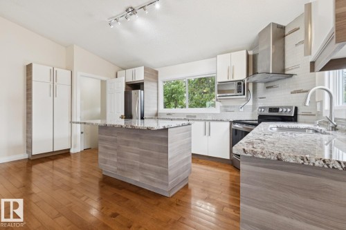 8803 25A Avenue, Edmonton, AB 