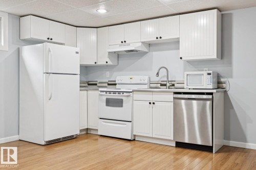 8803 25A Avenue, Edmonton, AB 