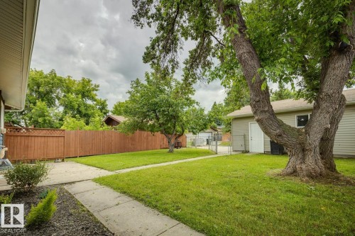 8803 25A Avenue, Edmonton, AB 