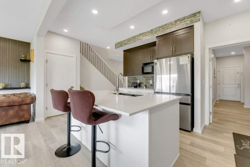 3111 9 Street, Edmonton, AB 