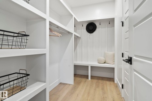 Walk in closet - 13152 187 Avenue, Edmonton, AB 