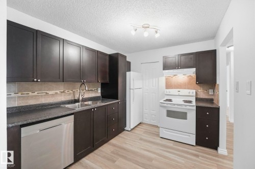 123 2703 79 Street, Edmonton, AB 