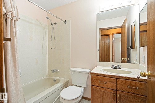 244 Northmount Drive, Wetaskiwin, AB 