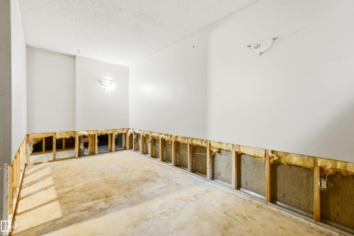 2345 139 Avenue, Edmonton, AB 