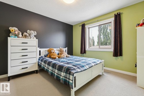 2016 125 Street, Edmonton, AB 