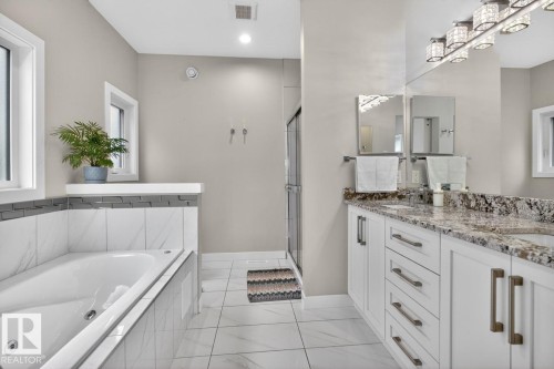 102 Kirpatrick Court, Leduc, AB - Indoor Photo Showing Bathroom