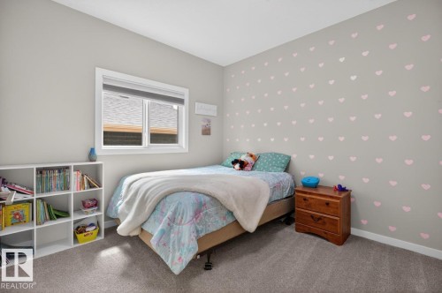 102 Kirpatrick Court, Leduc, AB - Indoor Photo Showing Bedroom