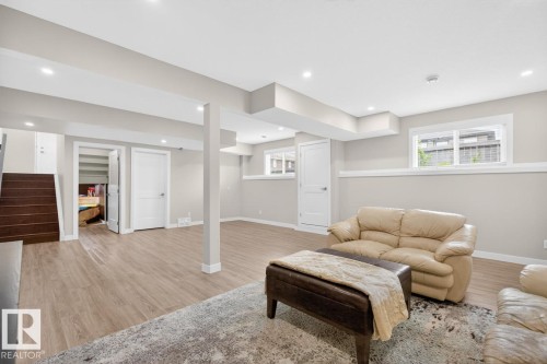 102 Kirpatrick Court, Leduc, AB - Indoor