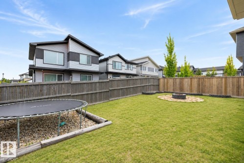 102 Kirpatrick Court, Leduc, AB - Outdoor