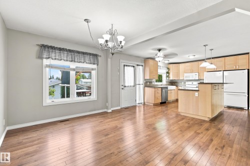5507 47 Street, Stony Plain, AB - Indoor Photo Showing Kitchen