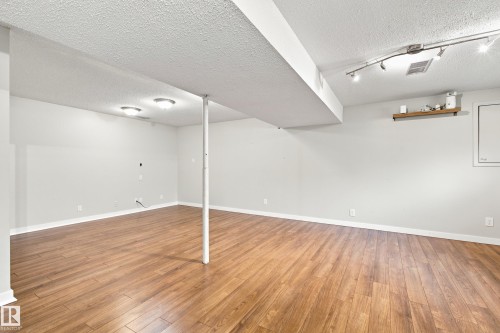 5507 47 Street, Stony Plain, AB - Indoor Photo Showing Other Room