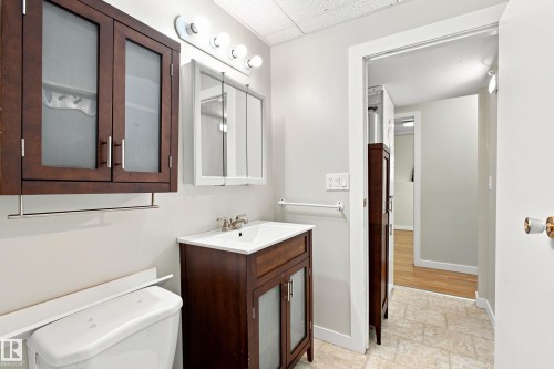 5507 47 Street, Stony Plain, AB - Indoor