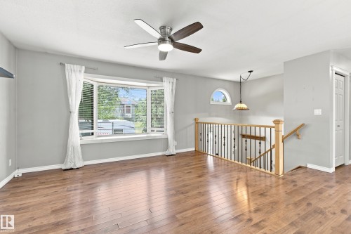 5507 47 Street, Stony Plain, AB - Indoor Photo Showing Other Room