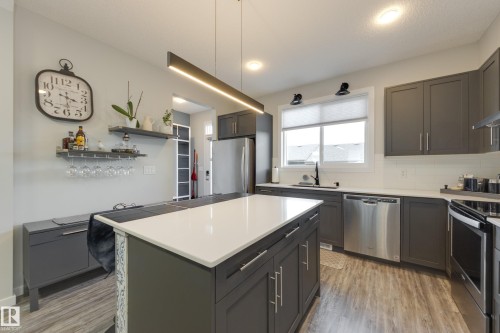 1192 Rosenthal Boulevard, Edmonton, AB 