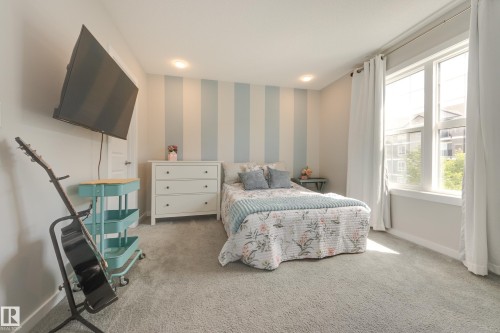 1192 Rosenthal Boulevard, Edmonton, AB 