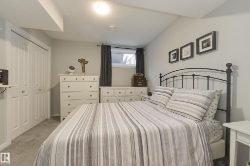 1192 Rosenthal Boulevard, Edmonton, AB 