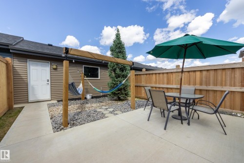 1192 Rosenthal Boulevard, Edmonton, AB 
