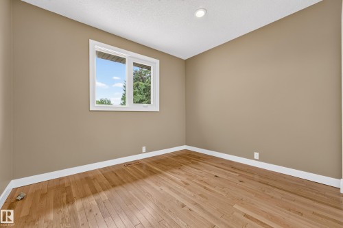 12819 45 Street, Edmonton, AB 