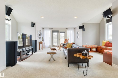 727 Hetu Lane, Edmonton, AB 