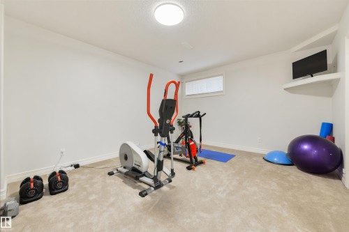 727 Hetu Lane, Edmonton, AB 
