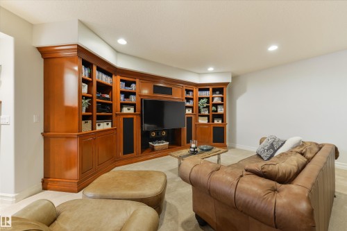 727 Hetu Lane, Edmonton, AB 