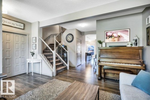 536 Ebbers Way, Edmonton, AB 
