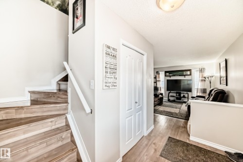 7847 7 Avenue, Edmonton, AB - Indoor Photo Showing Other Room