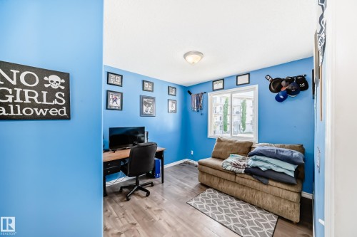 7847 7 Avenue, Edmonton, AB - Indoor