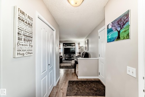 7847 7 Avenue, Edmonton, AB - Indoor Photo Showing Other Room