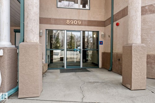 203 8909 100 Street, Edmonton, AB 