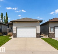 45 WILLOW WOOD Lane  Stony Plain, AB T7Z 0E3