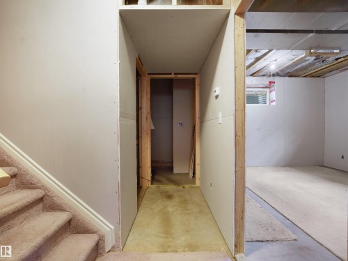 Unfinished interior space offering customization potential - 45 Willow Wood Lane, Stony Plain, AB 