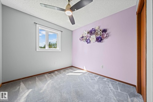 32 Danforth Crescent, St. Albert, AB 