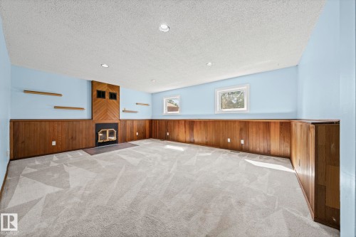 32 Danforth Crescent, St. Albert, AB 