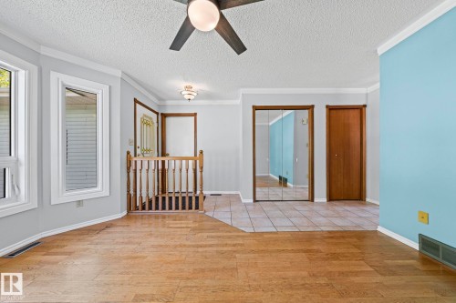 32 Danforth Crescent, St. Albert, AB 