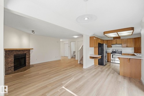 8 10 Devon Close, St. Albert, AB 