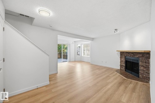 8 10 Devon Close, St. Albert, AB 