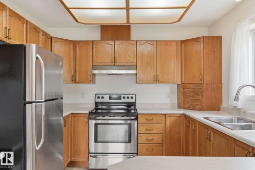 8 10 Devon Close, St. Albert, AB 