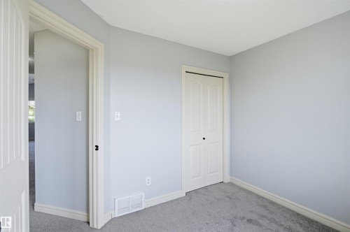 2017 118 Street, Edmonton, AB - Indoor Photo Showing Other Room
