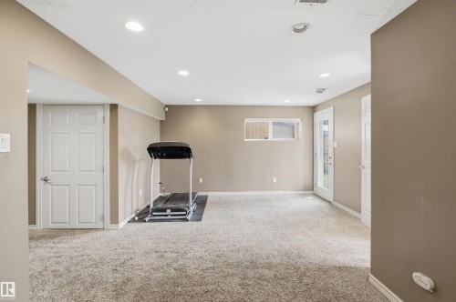 2017 118 Street, Edmonton, AB - Indoor