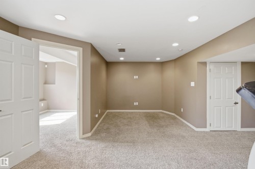 2017 118 Street, Edmonton, AB - Indoor