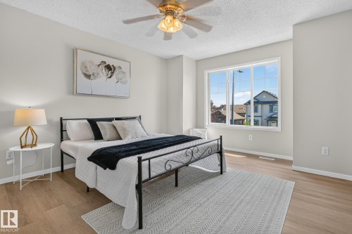 718 88A Street, Edmonton, AB 
