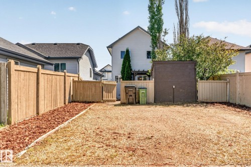 718 88A Street, Edmonton, AB 