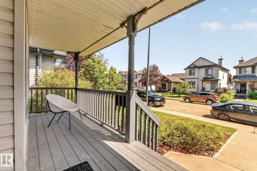 718 88A Street, Edmonton, AB 