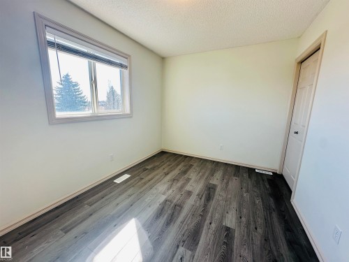 4811 152 Avenue, Edmonton, AB 