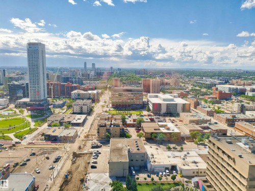 Expansive urban landscape featuring a diverse architectural mix including modern high-rises and established commercial buildings - 2505 10410 102 Avenue, Edmonton, AB 