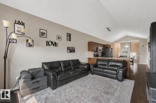 21219 96 Avenue, Edmonton, AB 