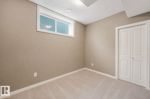 21219 96 Avenue, Edmonton, AB 