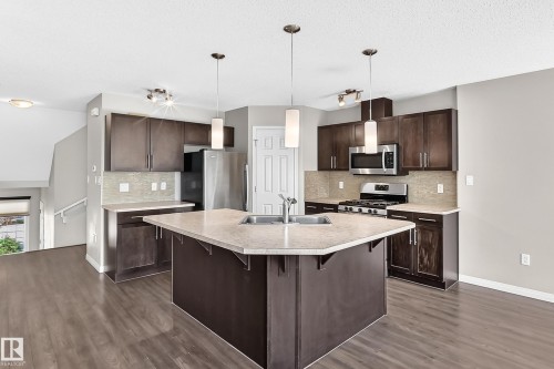 1941 Chapman Road, Edmonton, AB 